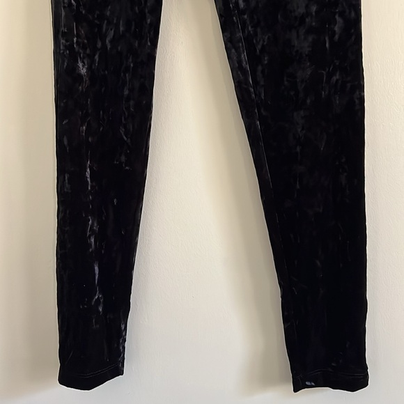 🆕 Intro Love The Fit Velvet Stretch Leggings - Picture 7 of 13